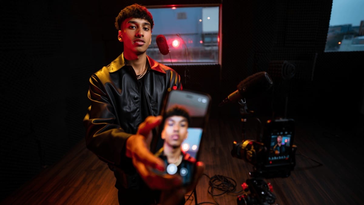 How to make a music video in 3 steps