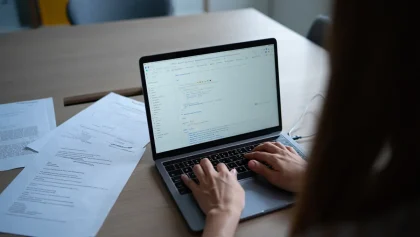 Cas client : comment k-ID a construit son moteur de conformité avec Manus