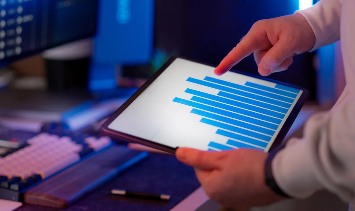 Tableau de bord YouTube Analytics affichant les métriques de revenus, CPM et RPM
