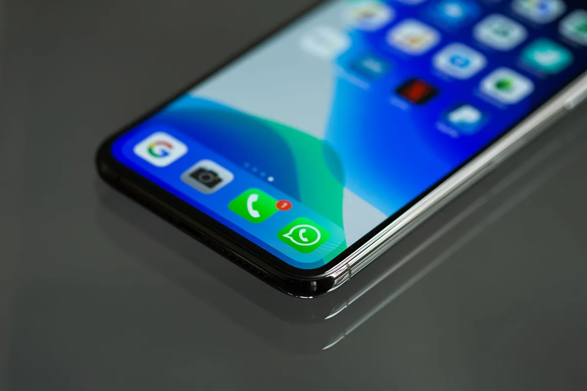 Application Contacts avec un contact marqu&eacute; en favori par une &eacute;toile