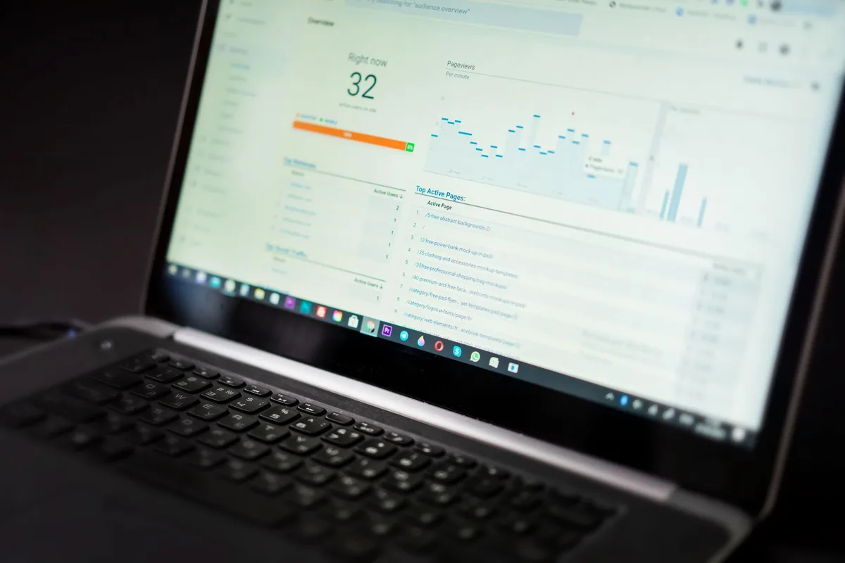 Graphique montrant l'augmentation du trafic et des conversions grâce aux vidéos marketing