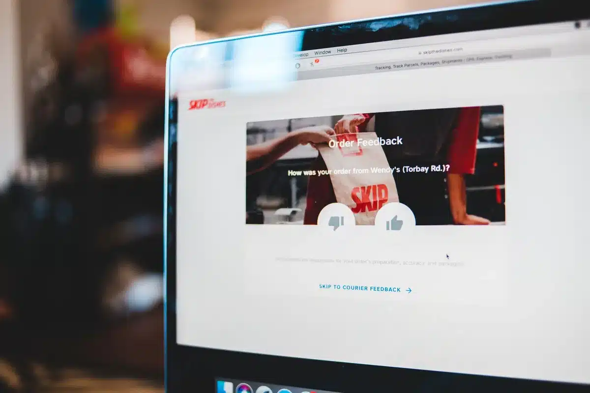 Interface d'un site web professionnel bien conçu avec navigation claire