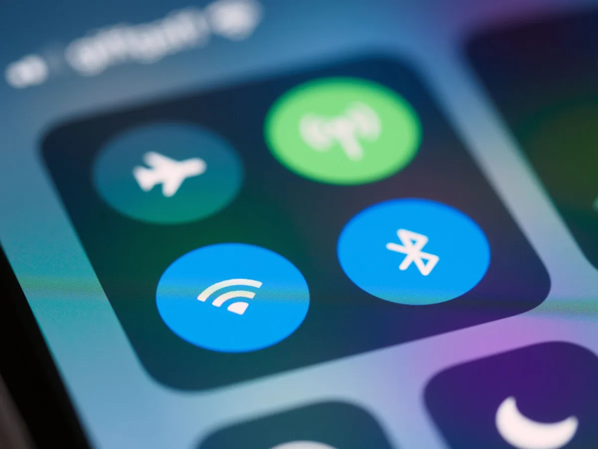 &Eacute;cran de param&egrave;tres r&eacute;seau d'un smartphone Android avec options de connexion