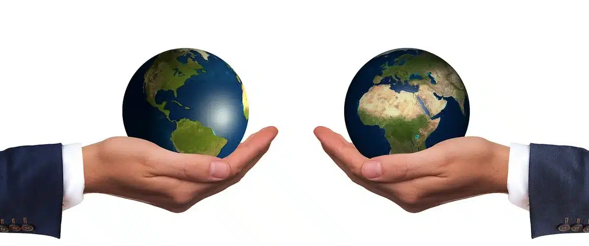 Comparaison visuelle de différents logiciels de présentation avec leurs interfaces respectives