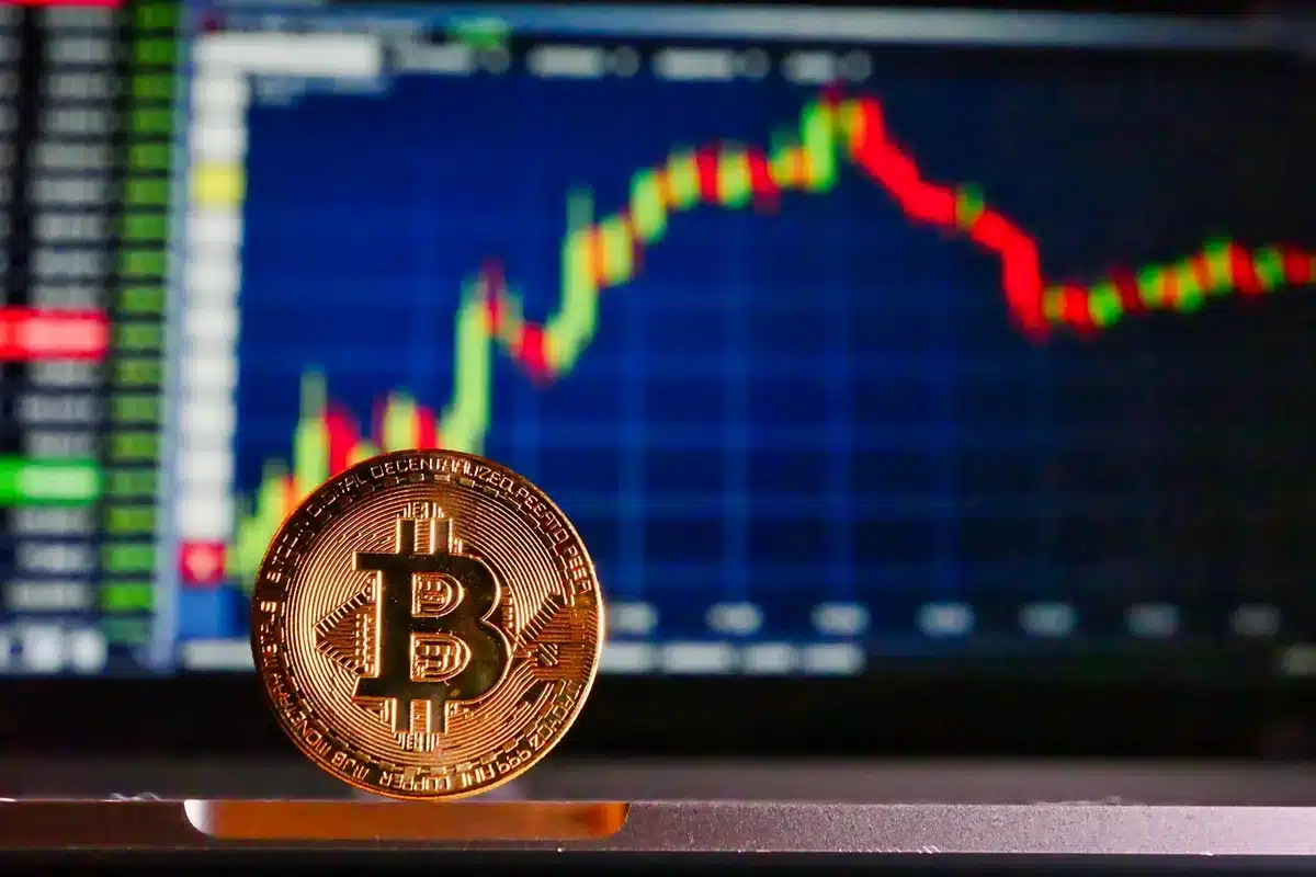 Écran d'échange crypto montrant vérification KYC et transactions